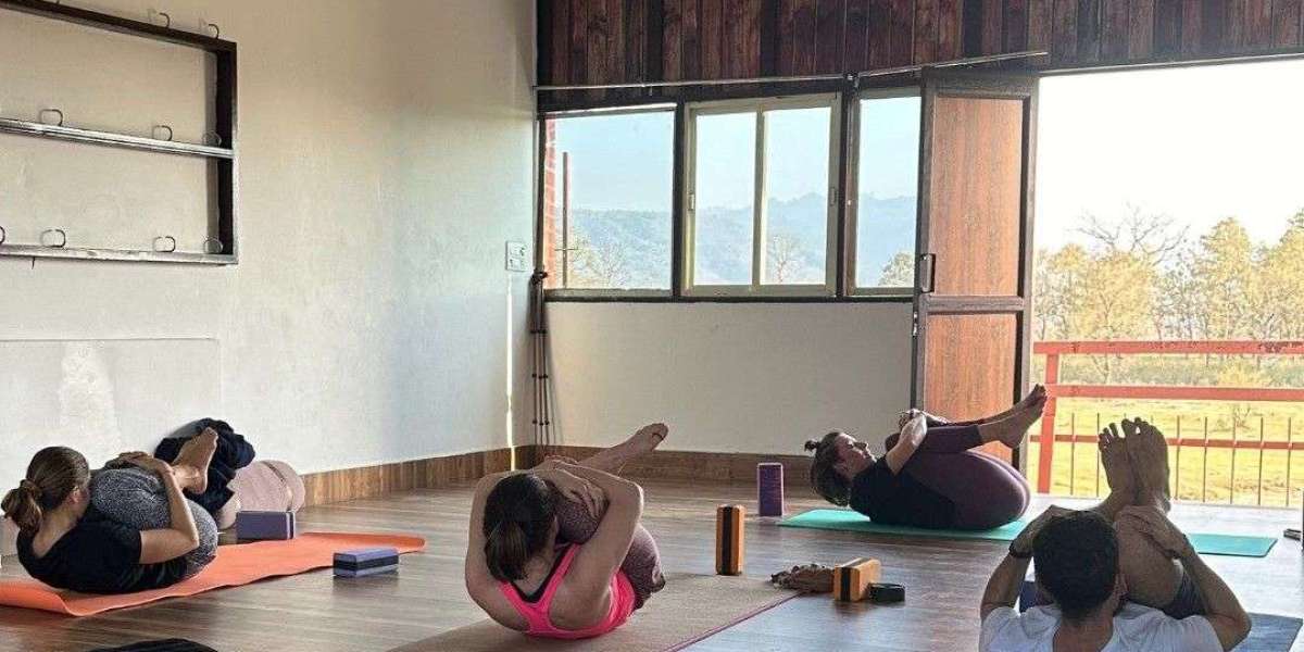 Top Reasons to Choose Yogaadi for Your 200-Hour Yoga Teacher Training in Rishikesh