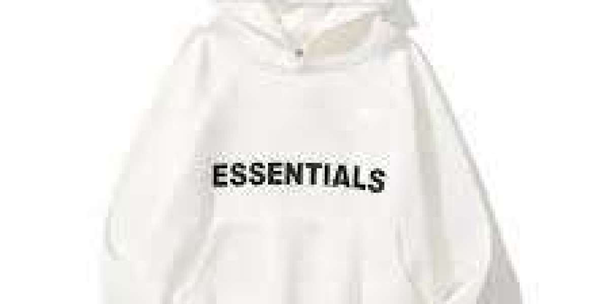 Essentials Hoodie A Blend of Comfort and Style for Everyday Wear